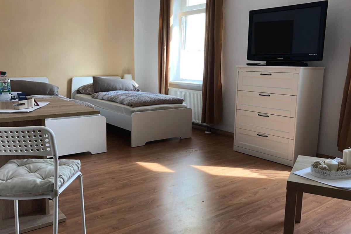 Ferienwohnung in Zwickau Exterior foto